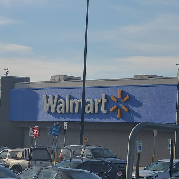 Walmart Supercenter Harrisburg, PA