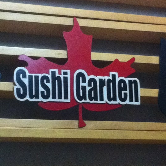 Photo taken at Sushi Garden by Teo E. on 12/2/2012