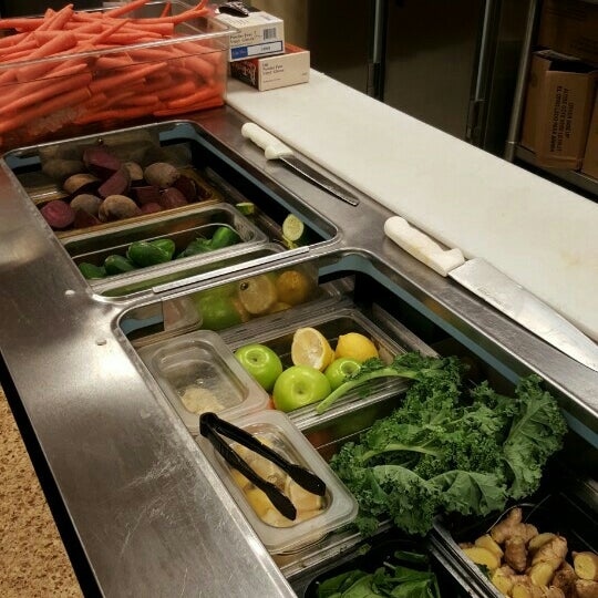 Foto di Ever'man Natural Foods Downtown Pensacola 315 W Garden St