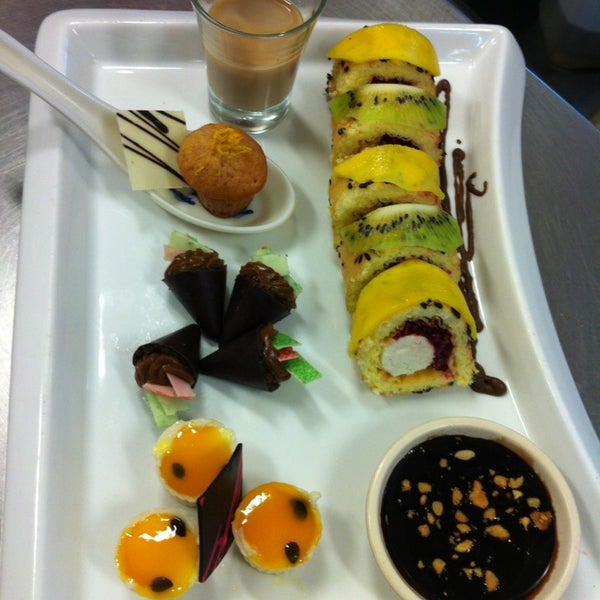 3/20/2013 tarihinde Sonia H.ziyaretçi tarafından Irifune Restaurant Japonés'de çekilen fotoğraf