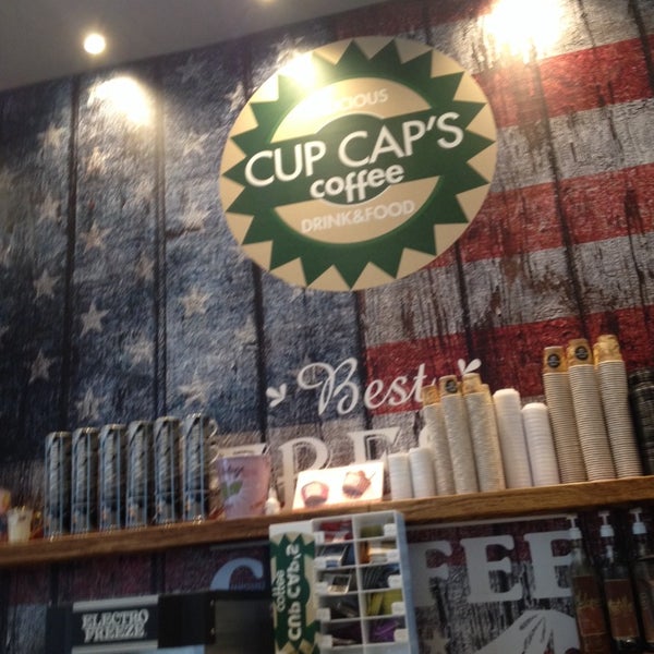 Кофе cap. Cup and cap кофейня. кофейня наполи черкесск. си капс кофейня. кофе наполи.