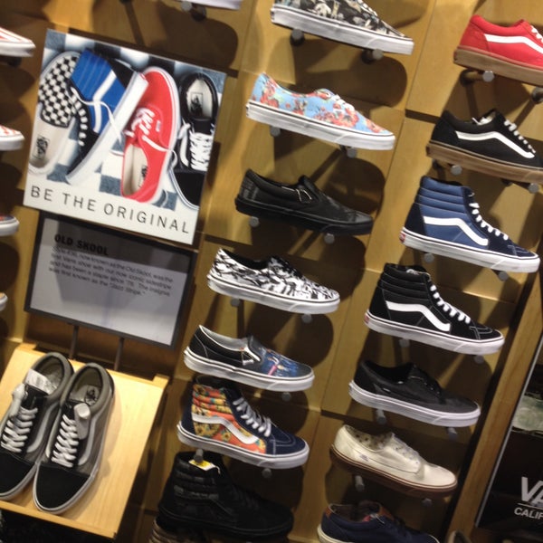 new balance marquee mall contact number