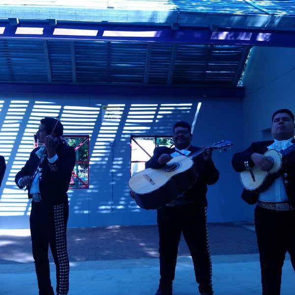 Das Foto wurde bei Guadalupe Cultural Arts Center von Melanie M. am 9/5/2013 aufgenommen