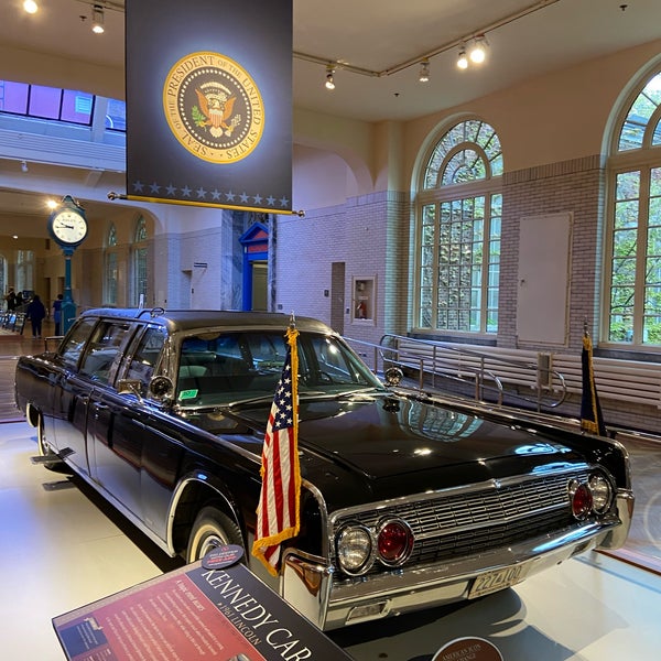 Foto tirada no(a) Henry Ford Museum por Jeff S. em 5/10/2023