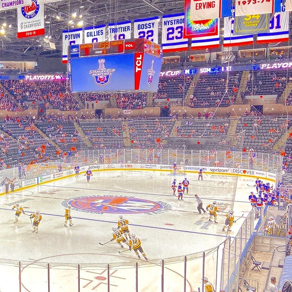 Снимок сделан в Nassau Veterans Memorial Coliseum пользователем Jeff S. 6/4/2021