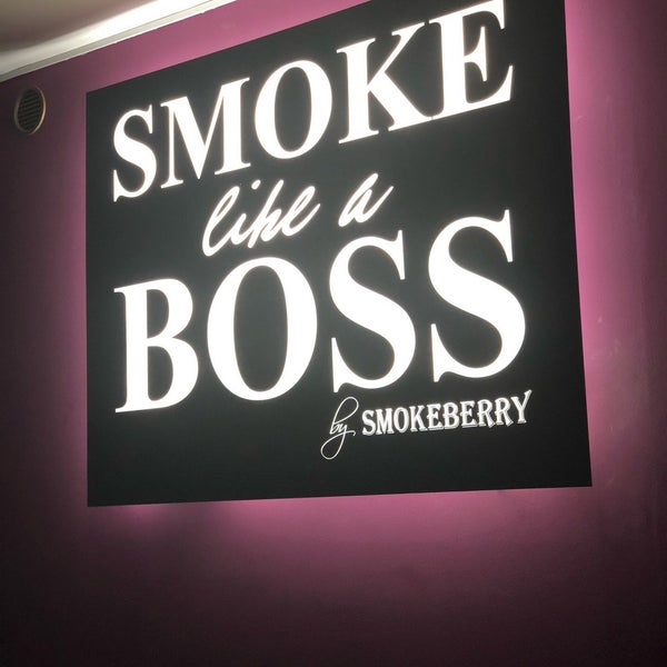 7/21/2018에 Lina L.님이 Smokeberry Lounge Bar에서 찍은 사진