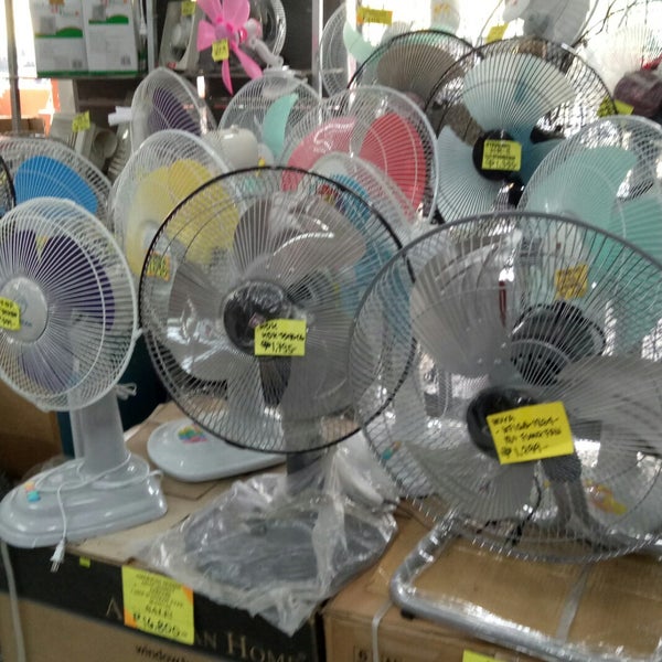 DEECO Electronics Store in Quezon City