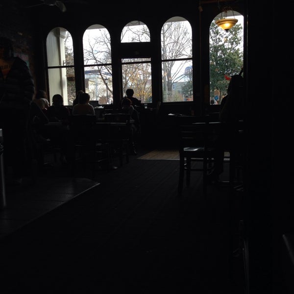 11/23/2013 tarihinde Dianna W.ziyaretçi tarafından Spencer&#39;s Coffee'de çekilen fotoğraf