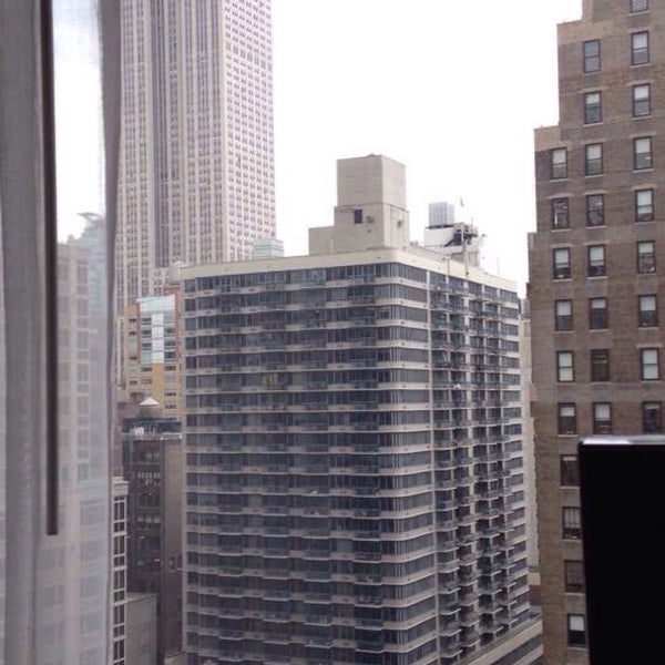 Foto tirada no(a) Residence Inn by Marriott New York Manhattan/Times Square por Zoë t. em 7/2/2015
