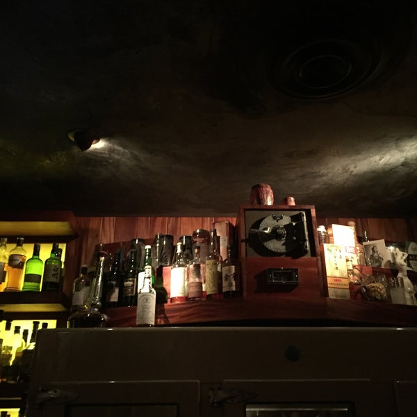 Foto tirada no(a) Sol Liquor Lounge por Nathan M. em 8/7/2015