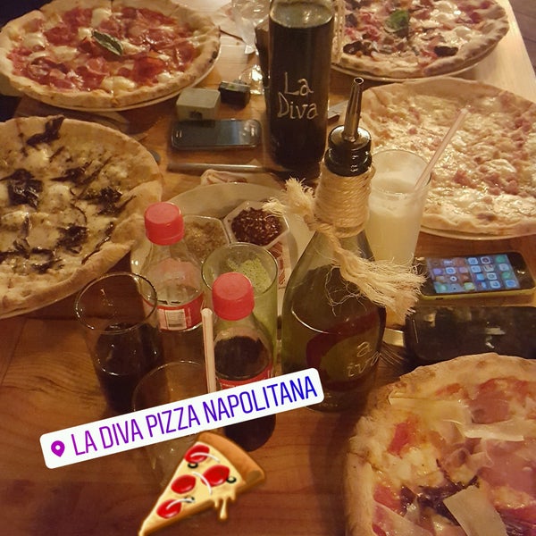 Foto diambil di La Diva Pizzeria oleh Migue P. pada 1/22/2017
