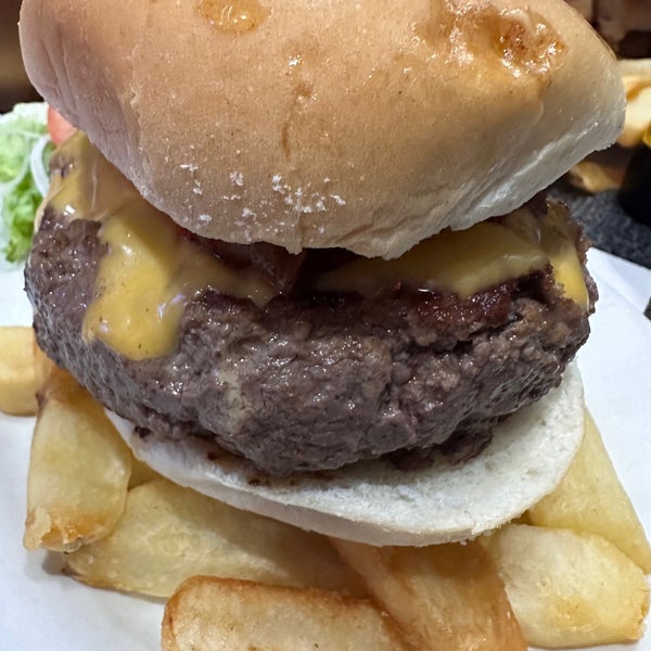 Paul's "Da Burger Joint" East Village 131 2nd Ave