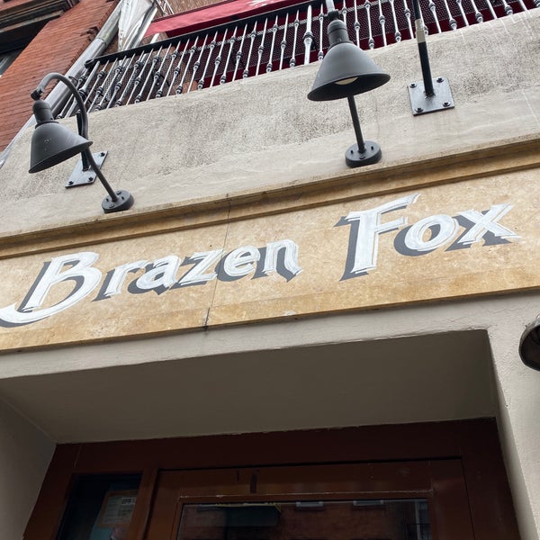 Foto tirada no(a) The Brazen Fox por Glenn D. em 11/18/2019