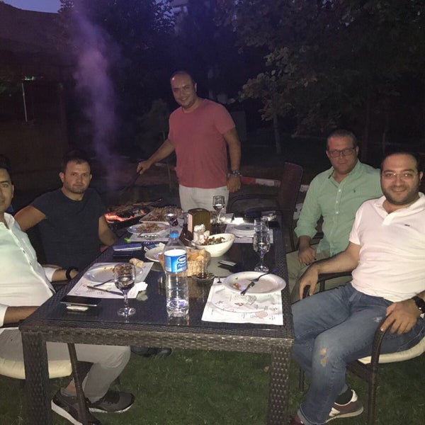 Photo taken at Balıklı Bahçe Et ve Balık Restoranı by Sinan K. on 8/26/2017
