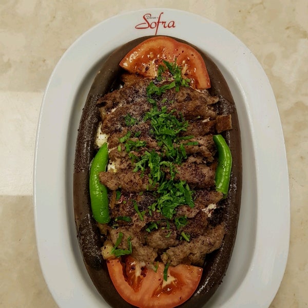 Foto scattata a Divan-ı Sofra Restaurant da Muhsin Cahid K. il 1/2/2018