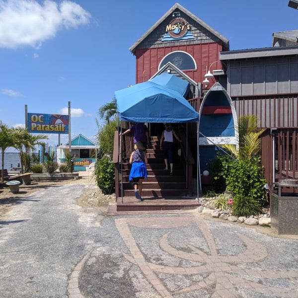 9/7/2019にBlairがMacky&#39;s Bayside Bar &amp; Grillで撮った写真