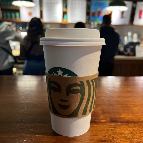 1/7/2023 tarihinde Roberto G.ziyaretçi tarafından Starbucks'de çekilen fotoğraf