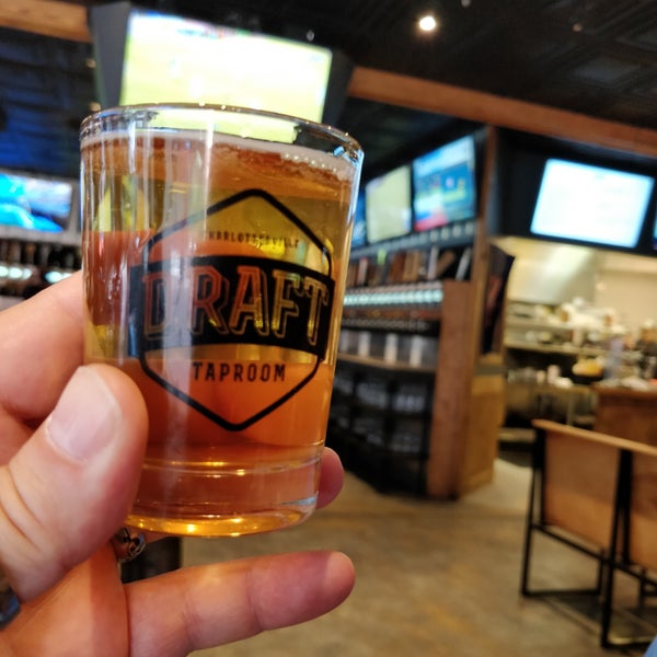 Photo taken at Draft Taproom by Paul v. on 9/7/2017