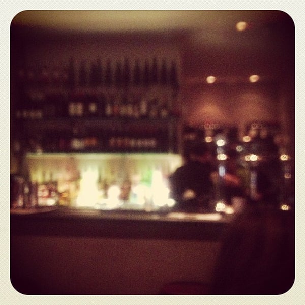 Foto diambil di Sophie&#39;s Steakhouse oleh Enrico Maria C. pada 12/30/2012