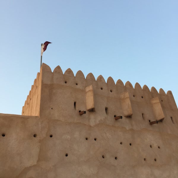 Foto diambil di Al Zubarah Fort and Archaeological Site oleh بو شهد ا. pada 2/25/2017