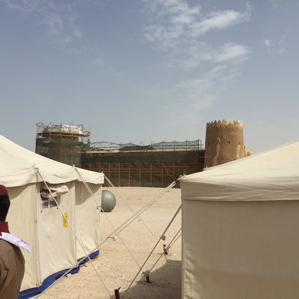 Снимок сделан в Al Zubarah Fort and Archaeological Site пользователем بو شهد ا. 2/20/2015