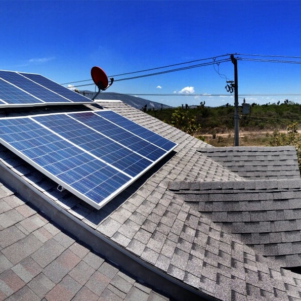 Foto scattata a Greenlux - Paneles Solares Monterrey da Greenlux - Paneles Solares Monterrey il 7/7/2015