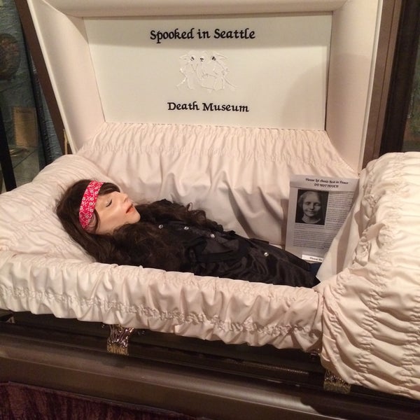 7/14/2015にAxl RoseがSpooked in Seattle Museum and Toursで撮った写真