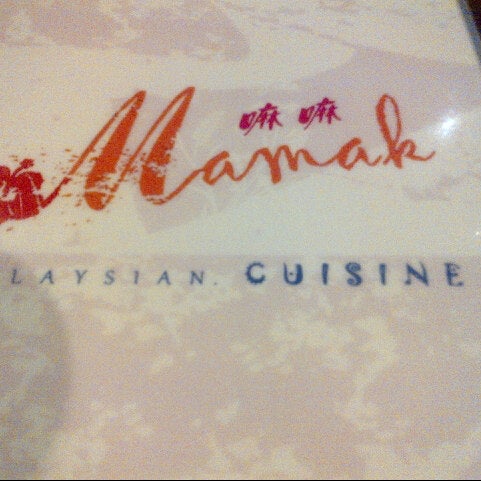 Foto diambil di MAMAK Malaysian Restaurant oleh Huy N. pada 4/17/2013