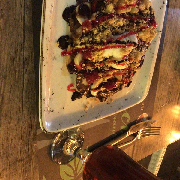Photo taken at Yeşilinci Cafe &amp; Restaurant by Yusuf Karabay on 9/13/2019