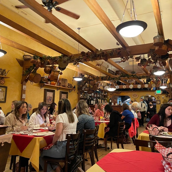 Photo taken at LoCoco&#39;s Cucina Rustica by Jesse Y. on 9/4/2021