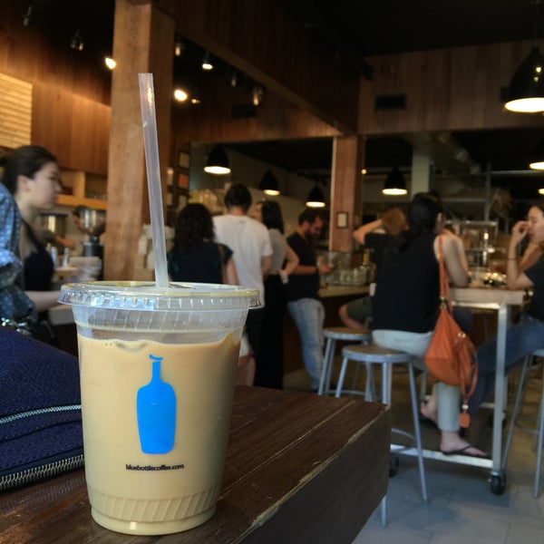 Photo taken at Blue Bottle Coffee by min n. on 7/31/2015