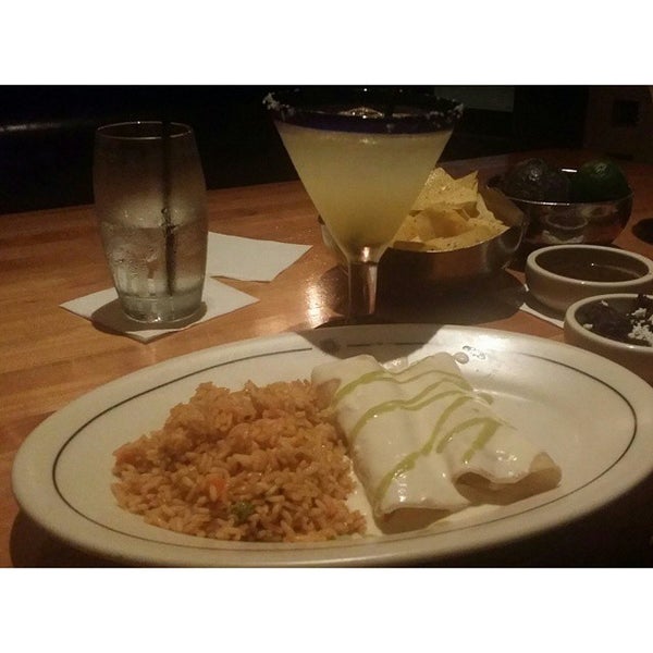 Photo taken at Cantina Laredo by Taylor M. on 9/15/2014