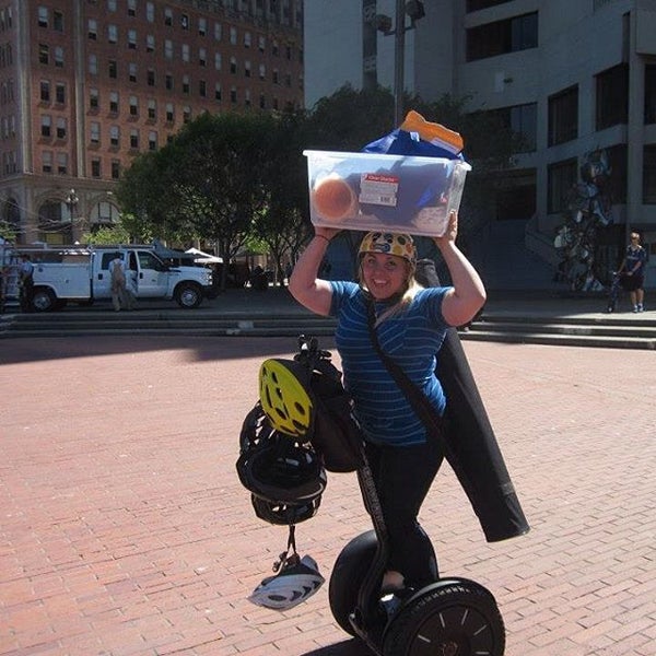 Das Foto wurde bei Electric Tour Company Segway Tours: San Francisco Wharf von SF S. am 10/1/2015 aufgenommen