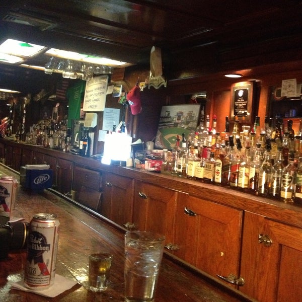 4/25/2013 tarihinde Ryan D.ziyaretçi tarafından The White Horse Tavern'de çekilen fotoğraf