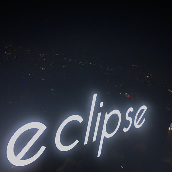 2/5/2017 tarihinde Shaira A.ziyaretçi tarafından Eclipse Sky Bar'de çekilen fotoğraf
