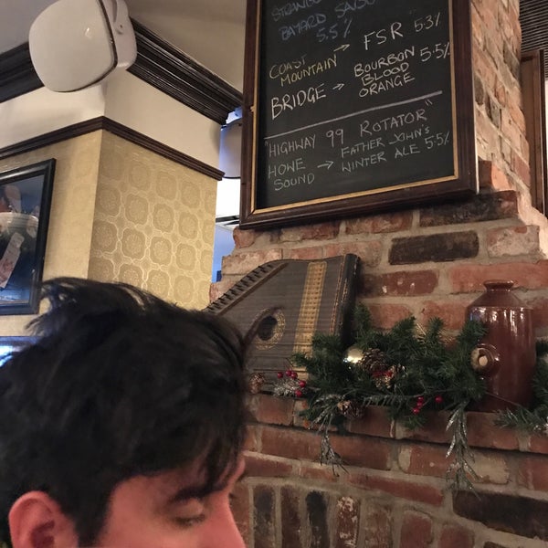 12/23/2017에 Asttafy S.님이 Dubh Linn Gate Irish Pub에서 찍은 사진