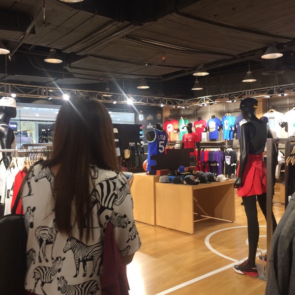 nba store sm megamall