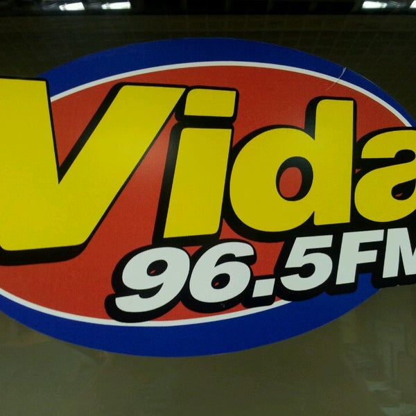 Photo prise au Rádio Vida FM 96.5 par Leonardo B. le6/6/2013