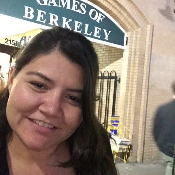 1/29/2015 tarihinde Mariana C.ziyaretçi tarafından Games of Berkeley'de çekilen fotoğraf
