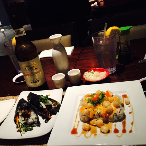 Снимок сделан в Bistro Ka Japanese Restaurant пользователем Adelfa A. 9/27/2015