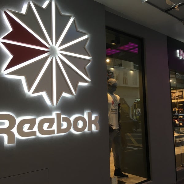 Reebok Classic - Clothing Store in Hong 