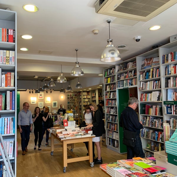 Снимок сделан в London Review Bookshop пользователем Niels K. 8/29/2019