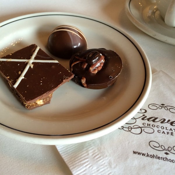Foto tirada no(a) Craverie Chocolatier Café por Paul F. em 2/8/2014