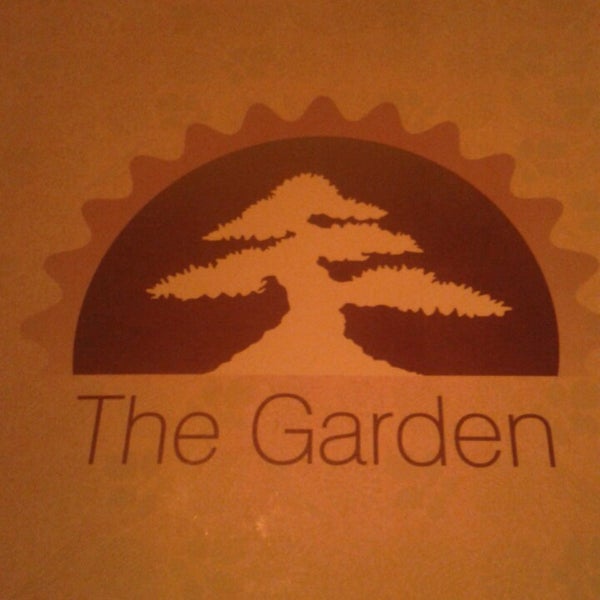 3/16/2013에 Rodrigo P.님이 The Garden Sushi Bar에서 찍은 사진