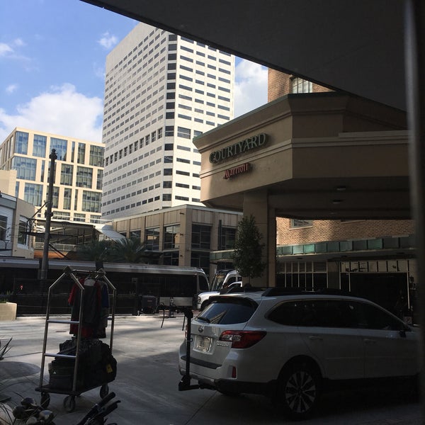 รูปภาพถ่ายที่ Courtyard Houston Downtown /Convention Center โดย Joseph M. เมื่อ 3/18/2017