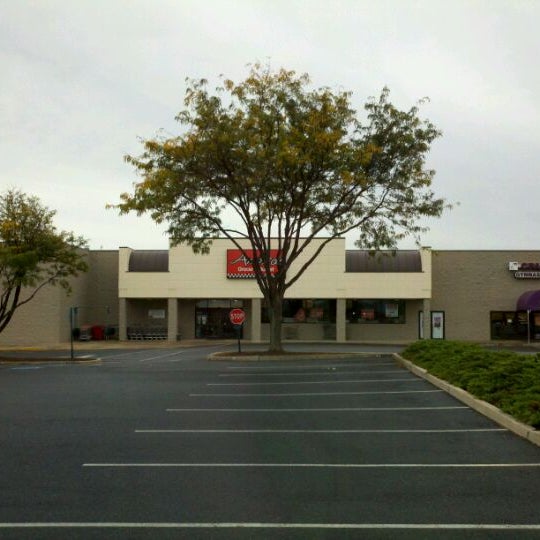 Grocery Outlet (Now Closed) Mechanicsburg, PA