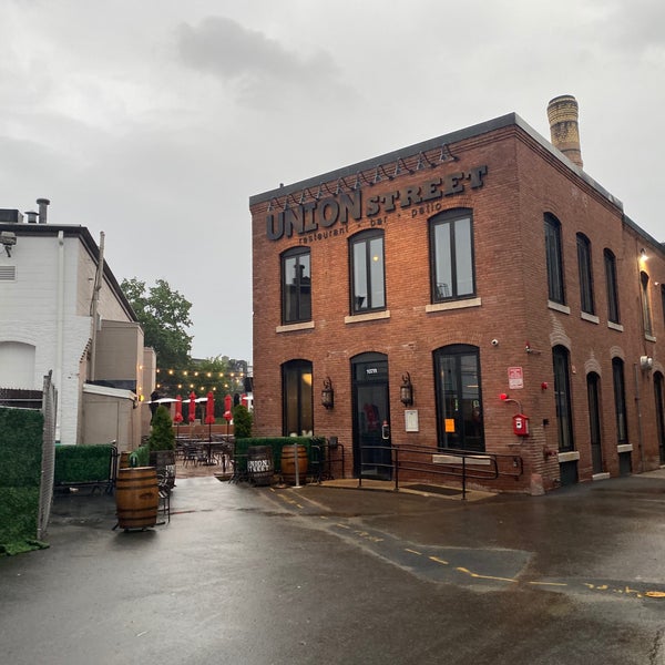 Union Street Restaurant, Bar & Patio Restaurant in Newton Center