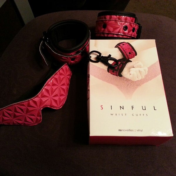 Jetaun's/FYP - Downtown Rockford - 221 Kilburn Ave