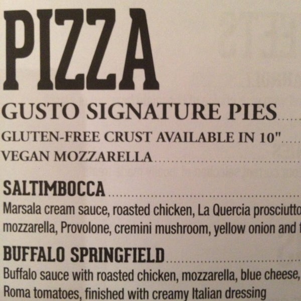 รูปภาพถ่ายที่ Gusto Pizza Co. โดย BJ F. เมื่อ 9/29/2013