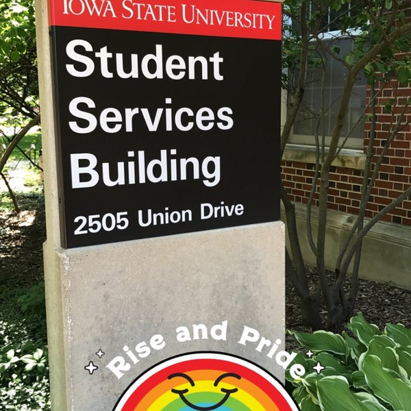Foto scattata a Center for LGBTQIA+ Student Success da BJ F. il 6/19/2017